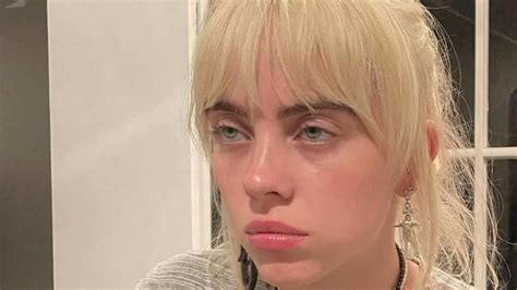 Billie Eilish Kept Her Blonde Hair Transformation Under Wraps For Months Fashion Daftsex Hd
