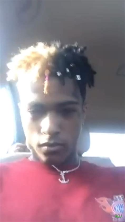X Showing Off His Iconic Blackblonde Hair For The First Time July 2016 Rxxxtentacion