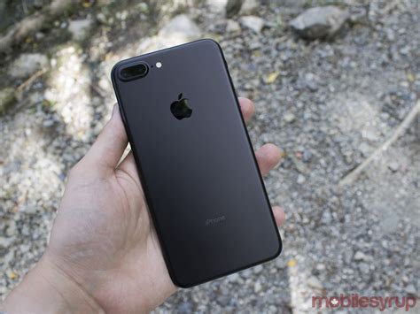 Apple iphone 7 plus 32gb jet black. iPhone 7 review: Apple sets the stage for 2017 | MobileSyrup