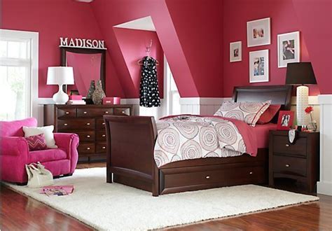 As a teen paradise, the bedroom should be comfortable and unique. Teen Girl Bedroom Sets - Home Furniture Design