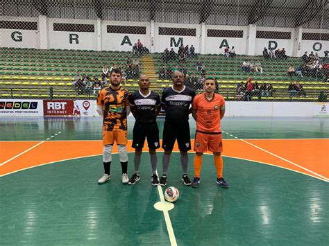 Gramado Primeira Divisão de Futsal iniciou na última sexta feira Portal da Folha