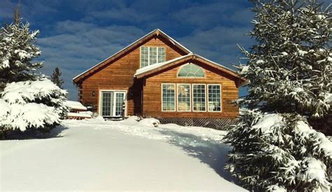 Winter Log Cabin Vacation Accommodation Ontario Fernleigh Lodge