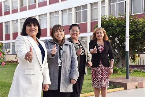 Maestras Asumen La Dirección De Cuatro Ugel En Lima Metropolitana