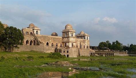 20 Tourist Places Near Indore With Photos In 2023 For Sightseeing