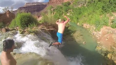 Grand Canyon Havasupai Falls Cliff Jumping Youtube