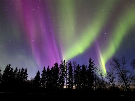 Best Places To See The Northern Lights In North America Canada