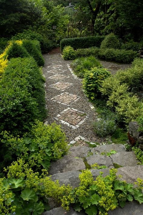 Innovative And Unique Garden Pathway Ideas Interior Vogue