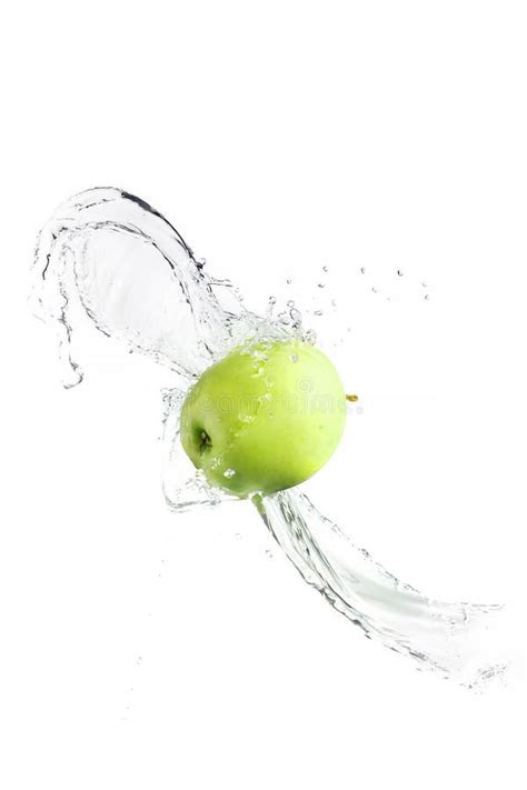 Green Apple With Water Splash Isolated Stock Image Image Of Fruits