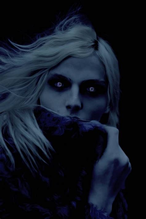 Check out vampiros's art on deviantart. Vampire? by LilithMF on DeviantArt in 2020 | Vampire art, Vampire, Dark fantasy