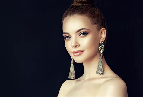 Look Girl Face Style Portrait Beauty Earrings Makeup Hairstyle Hd Wallpaper