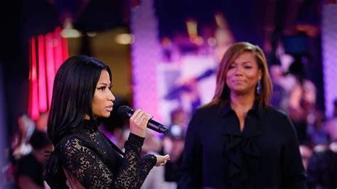Nicki Minaj Honored By Queen Latifah At Vh1 Big In 2015