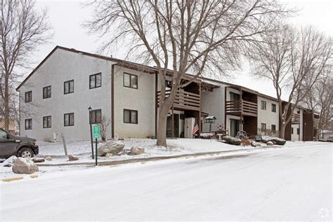 Buffalo heights apartment is located in the heart of quaint downtown buffalo, conveniently located off 25, just buffalo, wright county, mn. Maple Tree Villa Apartments Apartments - Buffalo, MN ...