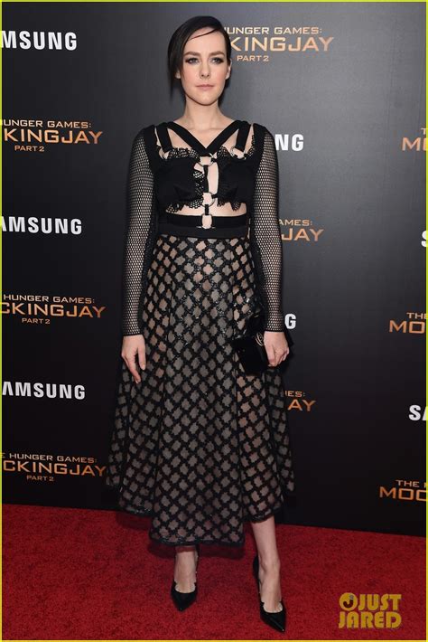 Jennifer Lawrence Wears Lace Bra Under Sheer Dress At Mockingjay Part 2 Nyc Premiere Photo