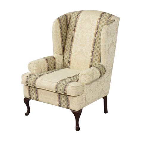 76 Off Broyhill Furniture Broyhill Furniture Traditional Wingback