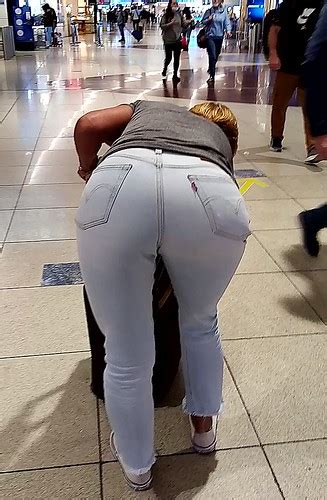 White Mature Woman Bent Over Beautiful Bum In Jeans Of A W Flickr