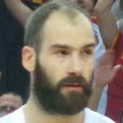 Quick access to game by game stats. Vassilis Spanoulis Height in feet/cm. How Tall