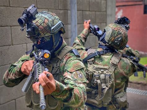 Escuela De Fuerzas Especiales Ejército Nacional De Colombia