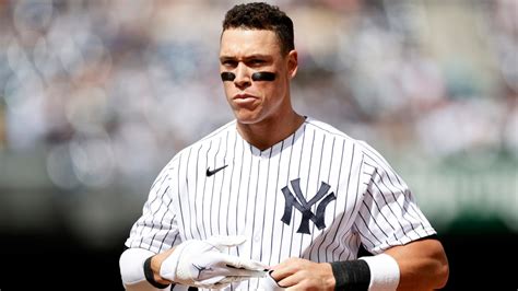 Aaron Judge Injury Update Yankees Star Lands On 10 Day Il With Hip Strain