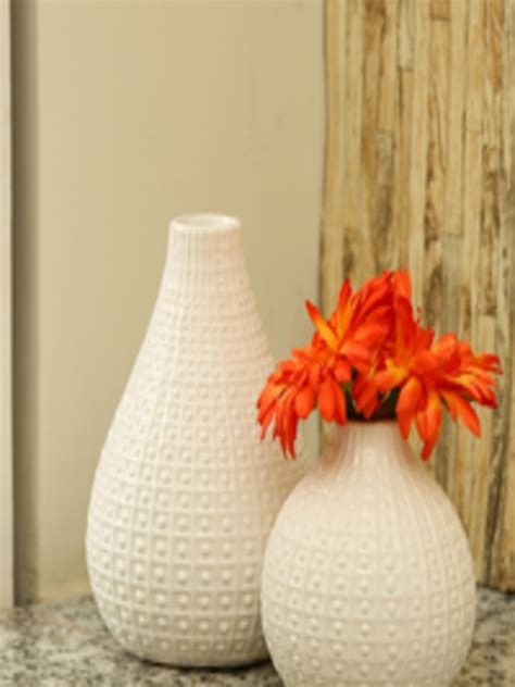 Buy Aapno Rajasthan Set Of White Textured Ceramic Flower Vase Vases