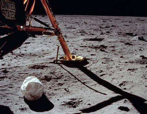 Eagle Moon Landing Apollo 11 Nasas Apollo 11 Mission Pictures