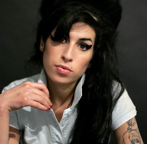 Sex And Drugs And Rocknroll Der Tiefe Sturz Der Kleinen Amy