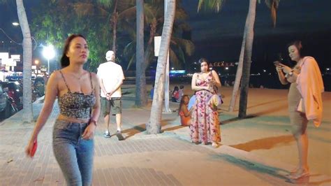 Pattaya Evening Walk Beach Road Scenes So Many Freelancers Youtube