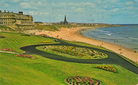 Postcards And Viewcards 1970s Postcard Of Long Sands Tynemouth England