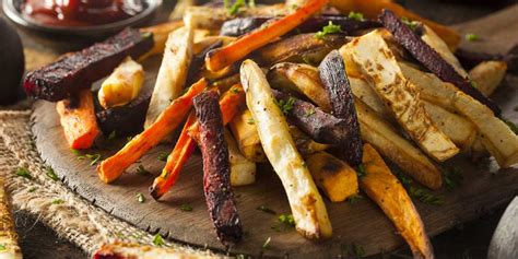 Buntes Ofengemüse mit Kartoffeln vom Blech Rezept