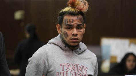 Tekashi 69 Golpeado En Gimnasio Así Fue El Brutal Ataque Univision