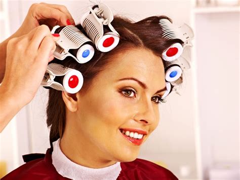 7 Best Hot Rollers For Short Hair Short Hair Styles Hot Rollers