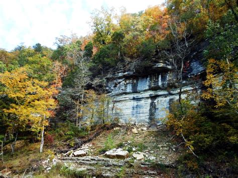 Cool Rocky Bluff On The Buffalo River In Tennessee Tennessee Travel