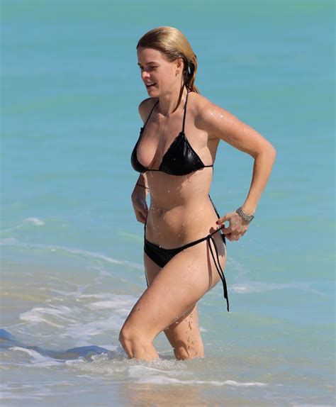 British Actress Alice Eve Shows Off Her Bikini Body In Miami Washington Free Beacon