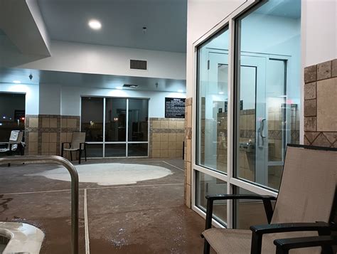 Hampton Inn And Suites Birmingham Hoover Galleria Pool Pictures And Reviews