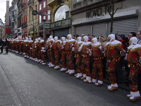 Find your tickets for rail travel in belgium with our planning tool. Karneval in Belgien 1 Foto & Bild | menschen Bilder auf ...