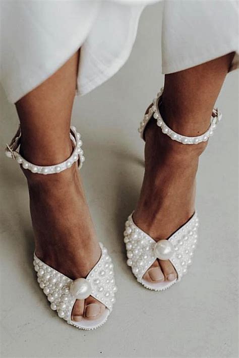24 Beach Wedding Shoes Perfect For An Seaside Ceremony Wedding