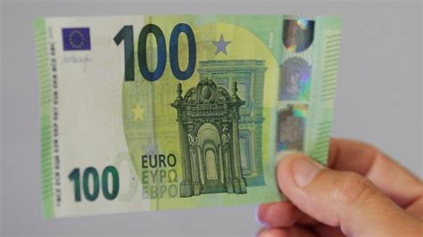 Alle infos zum neuen geldschein bekommen sie gebündelt hier. Neue Banknoten: Warum die Notenbank den 100-Euro-Schein schrumpft - WELT