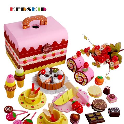 New Arrival Baby Toys Strawberry Simulation Chocolate Cake Cut Set