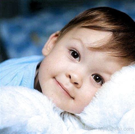 You need the right types of shampoos, body washes, toys, and, most importantly there are hundreds of different bathtubs in the market, each claiming to be better than the next. Brown eyes baby #brown _ braune augen baby _ yeux bruns ...