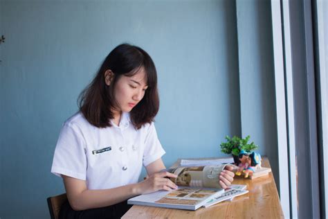 รูปภาพ การเขียน หนังสือ อ่าน คน สาว เอเชีย นิตยสาร นักเรียน มืออาชีพ ผู้หญิง