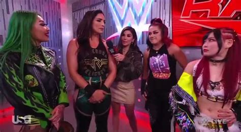 ˗ˏˋ Wiki ᰔᩚ • Fan Account ´ˎ˗ On Twitter Imma Need Raquel To Not Talk To Bayley Like That