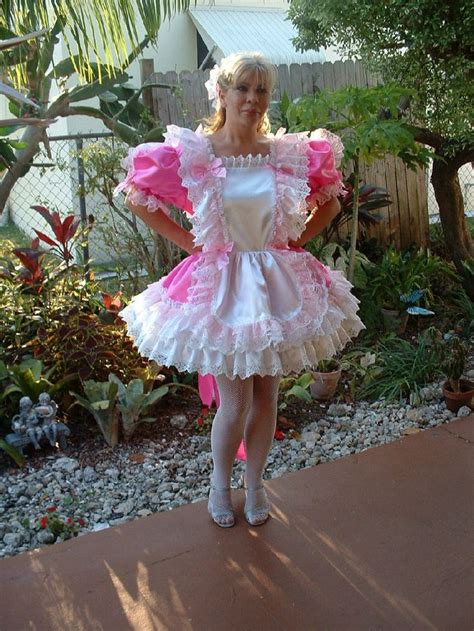 Pik 3 Hot Pink French Maid Dress And Maids Cap