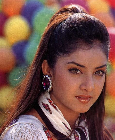Divya Bharti Birth Anniversary Special After 29 Years Divya Bharti’s Death Still Remains A Mystery