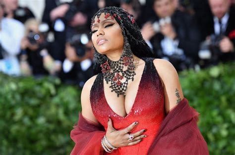Sexy Nicki Minaj Pictures 2018 Popsugar Celebrity Photo 31
