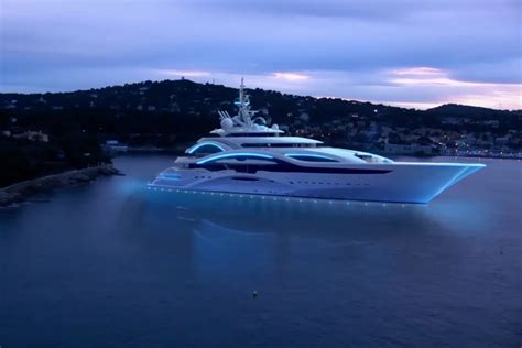 A Bord De Al Lusail Le Yacht à 300 M De L émir Du Qatar