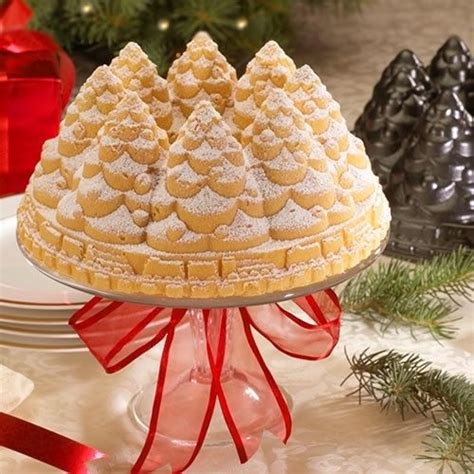 The famous mini bundt cake recipes we all know and love come in so many flavors and only one shape. Yummy and beautiful for a holiday feast! | Christmas tree ...