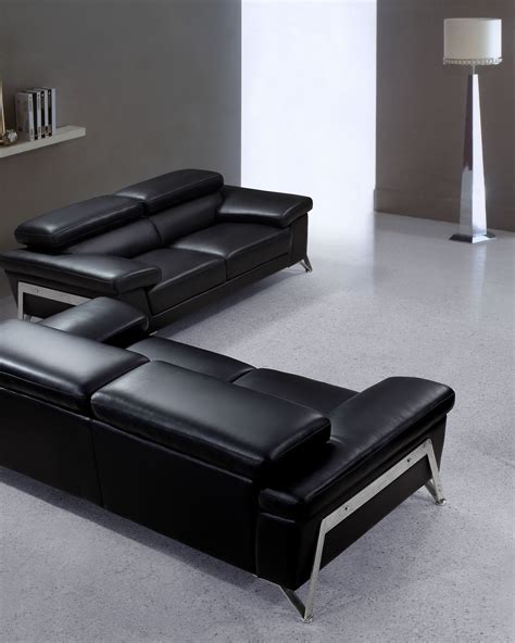 This Modern Black Leather Sofa Set Features Contemporary Functions In