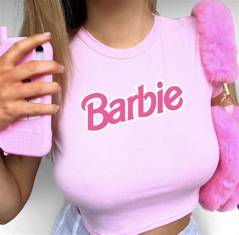 Barbie Crop Top Roze Grafische Print T Shirt Jaren 2000 Etsy