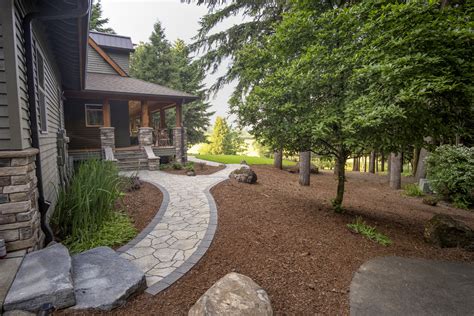 Extraordinary Photos Of Rustic Landscaping Ideas For A Backyard Ideas