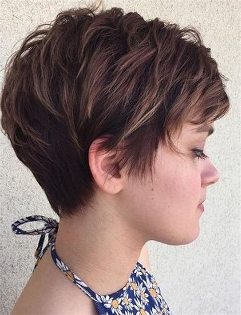 Funky Short Pixie Haircut With Long Bangs Ideas 104