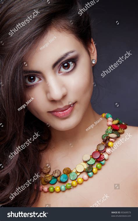Beautiful Indian Girl Stock Photo 95569573 Shutterstock